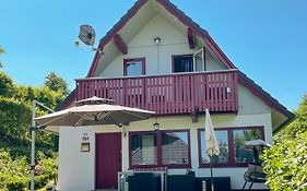 Ferienhaus Gestiefelter Kater am See im Bergland